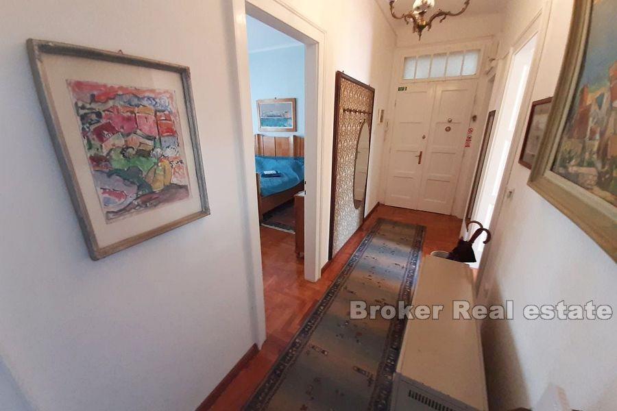 Elegant two bedrooms apartment