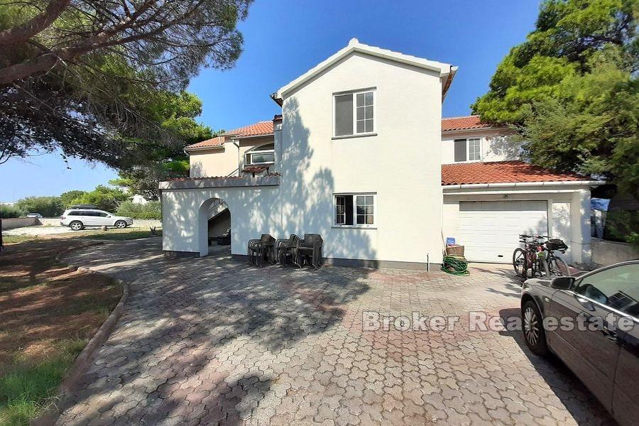 Nicely positioned house, first row to the sea