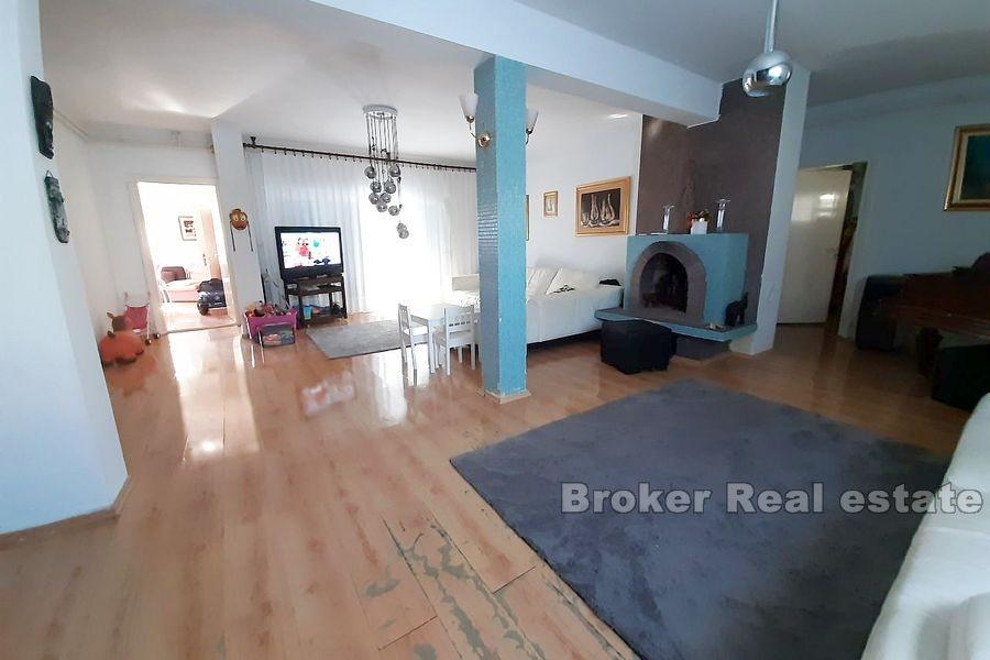 Casa ben posizionata, prima fila al mare