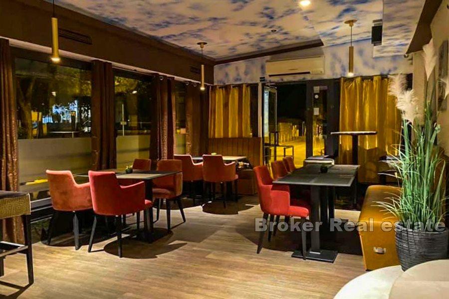 Espace commercial à louer, situé dans un endroit fréquent