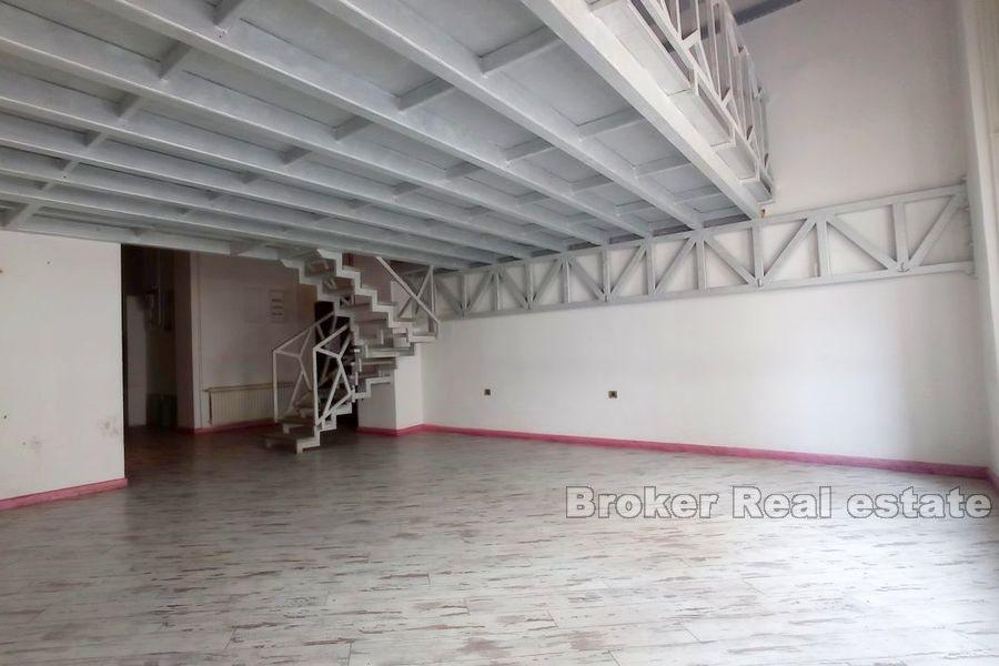 Business space of 120 m2