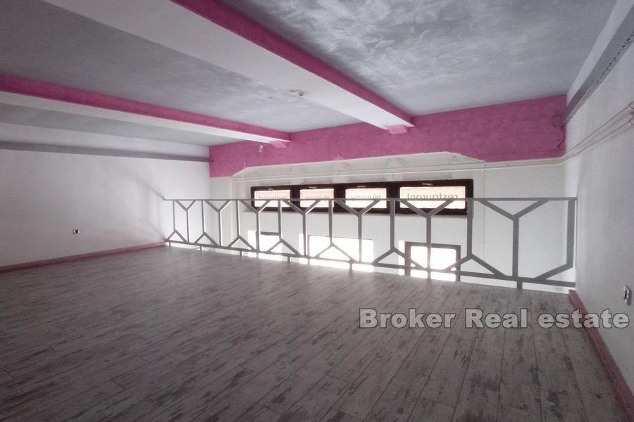 Business space of 120 m2