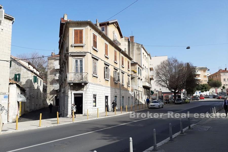 Espace d'affaires à rénover