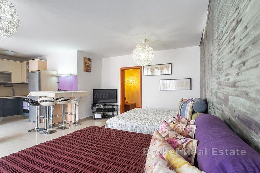 Elegant leilighet med hage