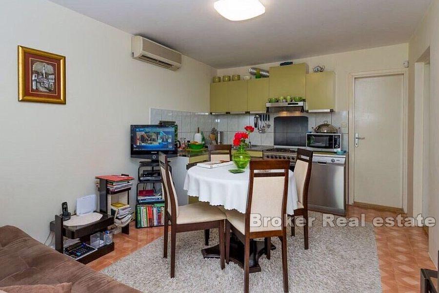 Samostojeća kuća s pogledom na more