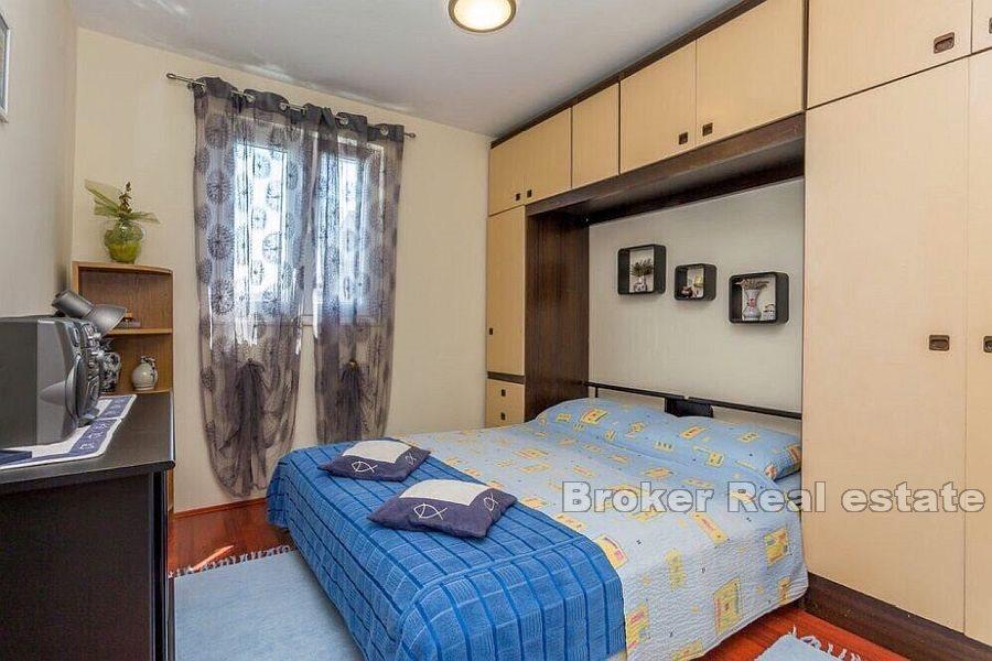 Samostojeća kuća s pogledom na more