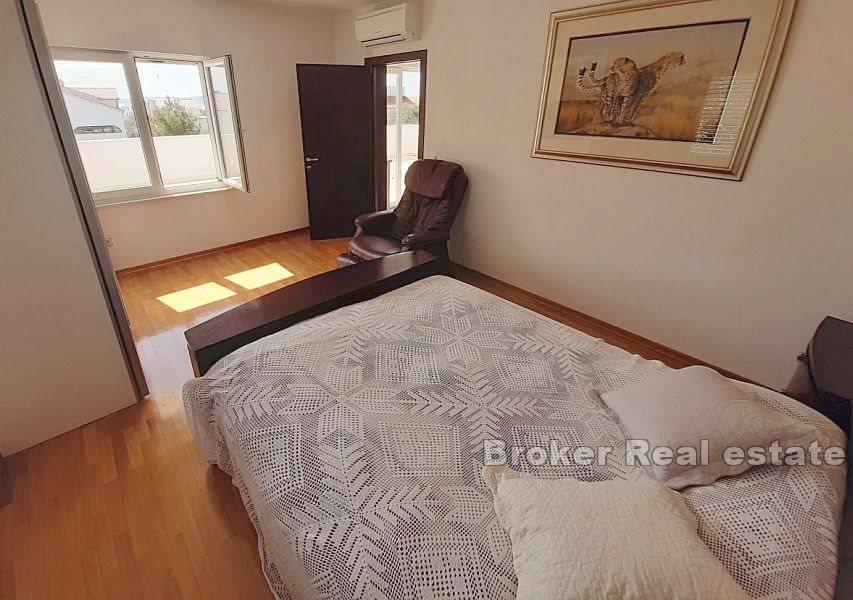 Casa indipendente con vista mare