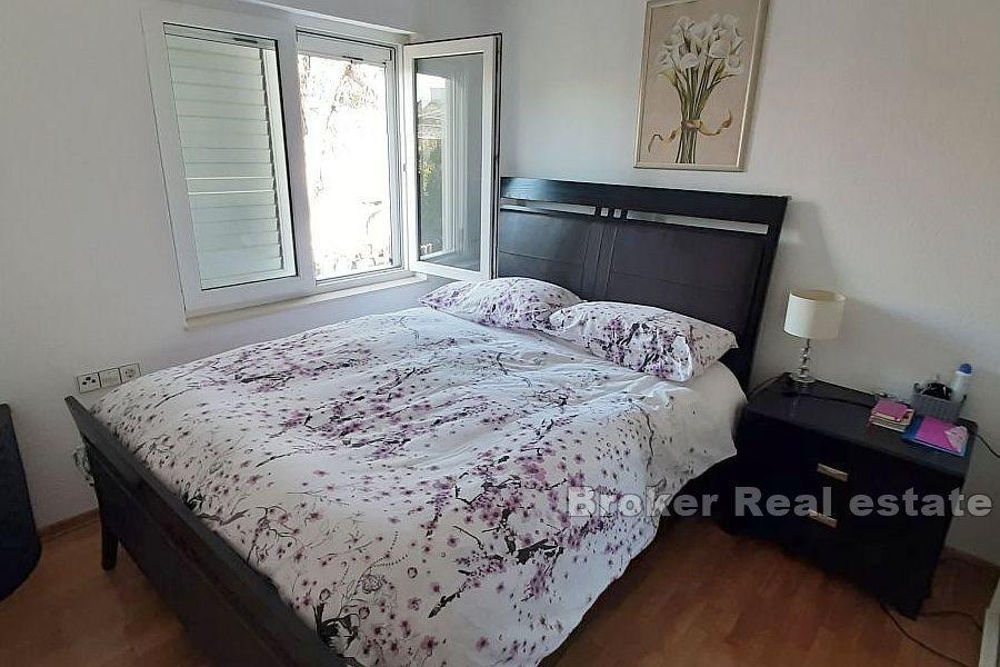 Casa indipendente con vista mare