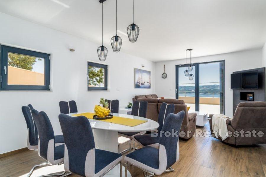 Villa moderne avec piscine