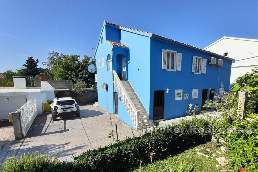 Mehrfamilienhaus