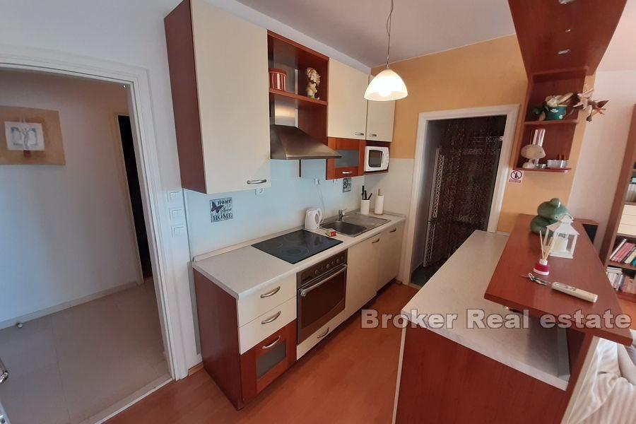 Two bedroom apartment with sea view