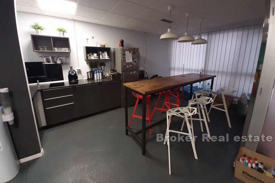 Affärsyta på bottenvåningen