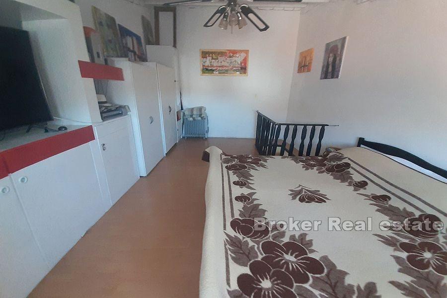 Hus på rekke og rad, i 4 etasjer