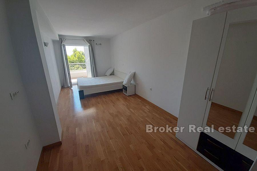 Apartment in first row to the sea