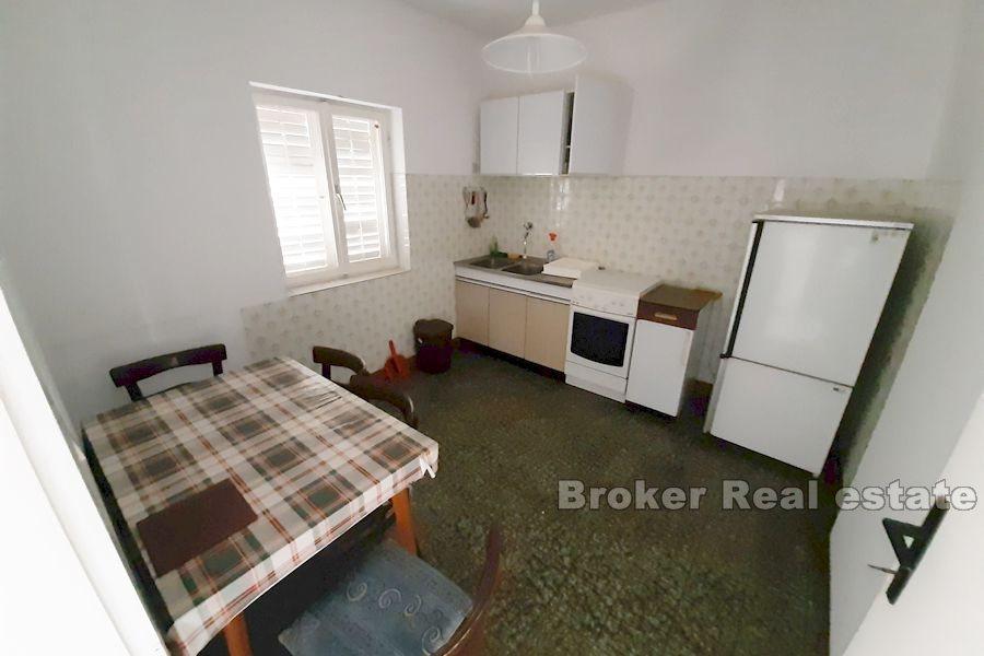 Detached family house