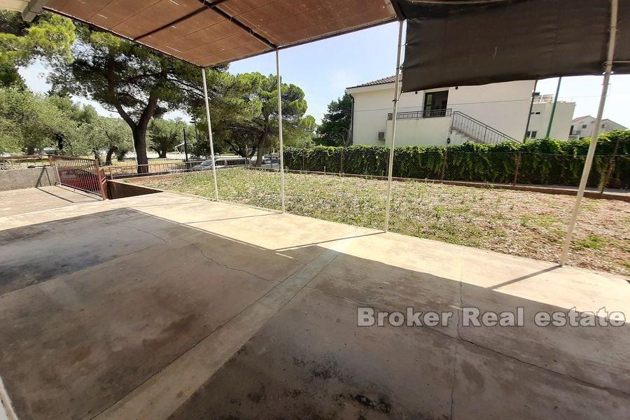 Detached family house