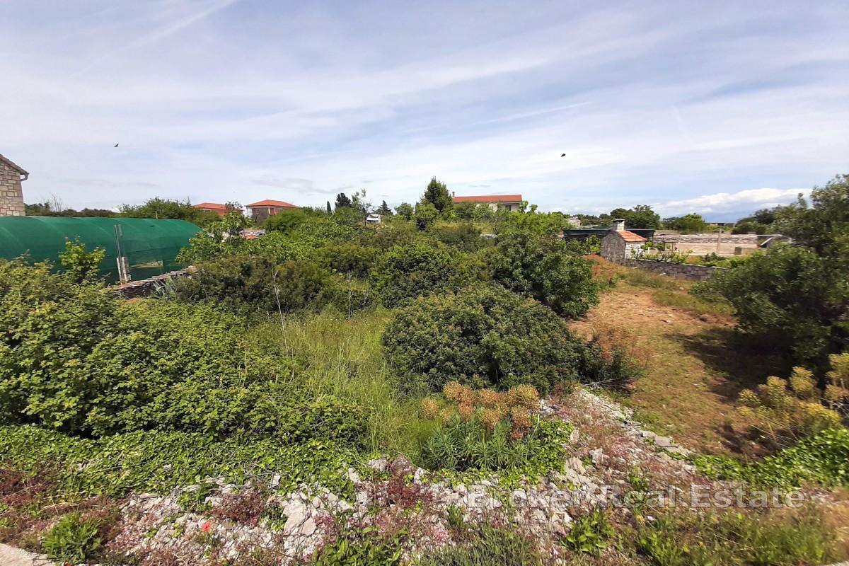 Byggeland med havutsikt