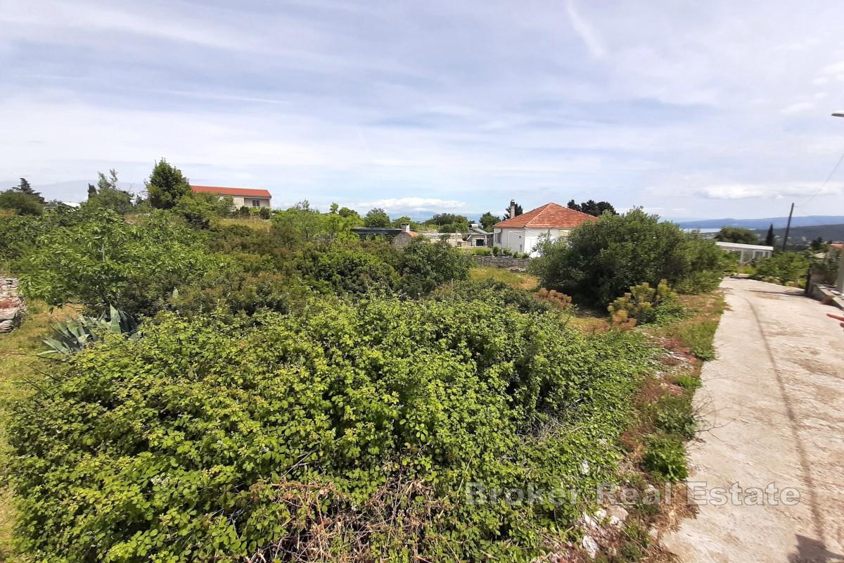 Byggeland med havutsikt