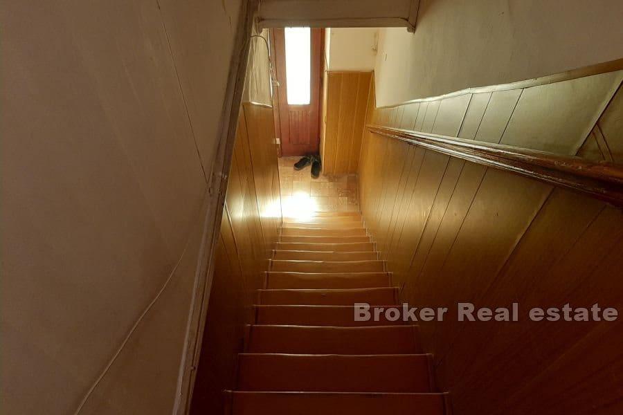 Casa semindipendente in pietra