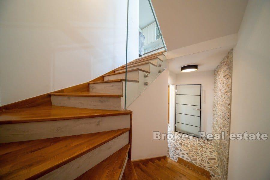 Maison en pierre entièrement rénovée