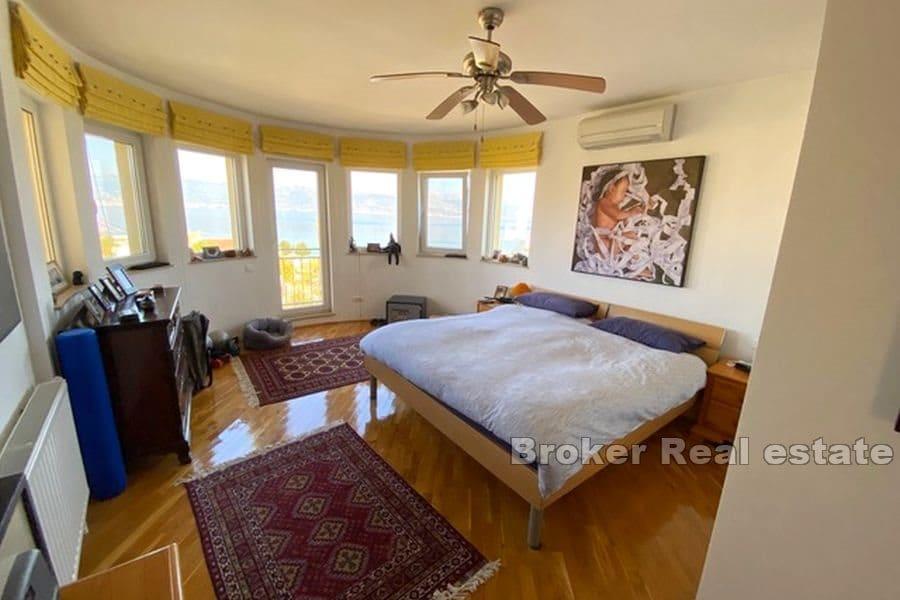 Luksusvilla med havutsikt