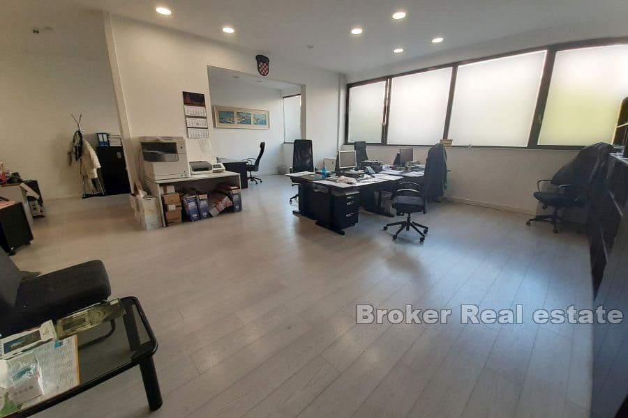 Trstenik, office space in a busy location