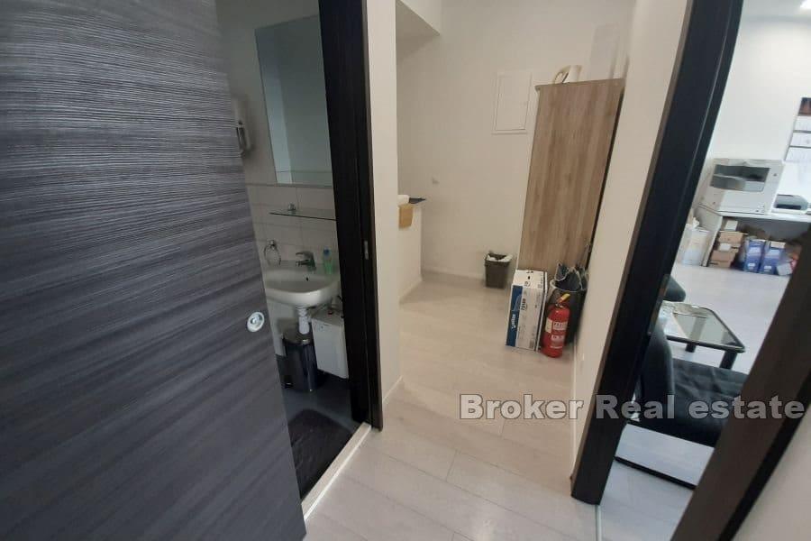 Trstenik, office space in a busy location