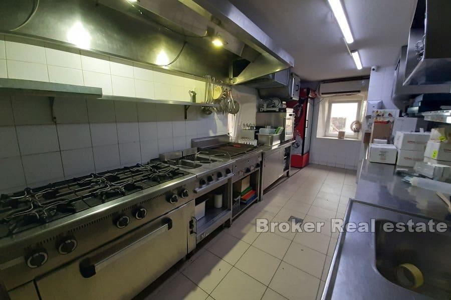 Restaurace v centru starého města