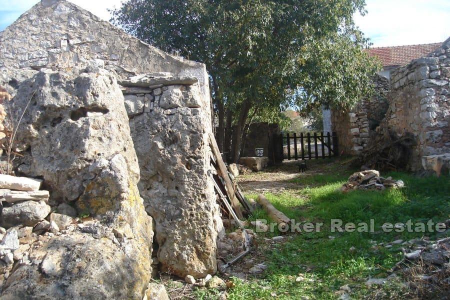 Building plot with ruins