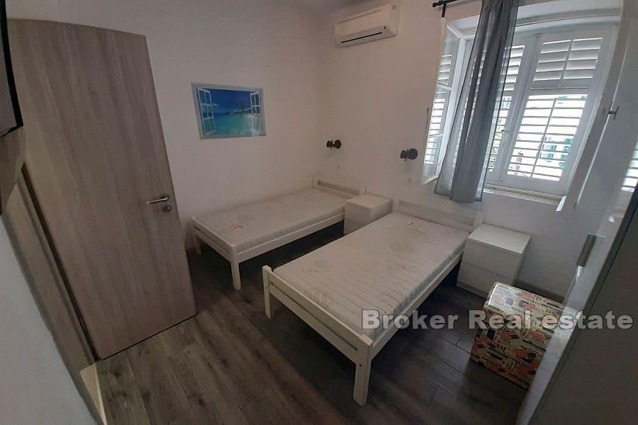 Manuš, mieszkanie pełniące funkcję hostelu