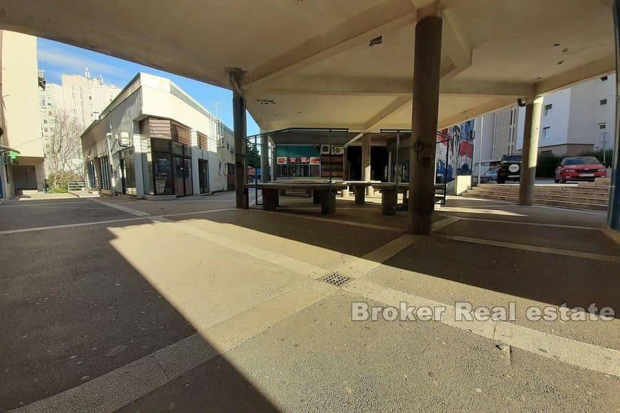 Pujanke, spazio ufficio in una posizione frequente