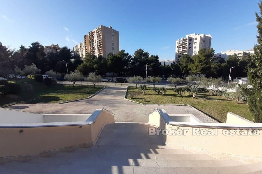 Пуянке, офисное помещение в частом месте