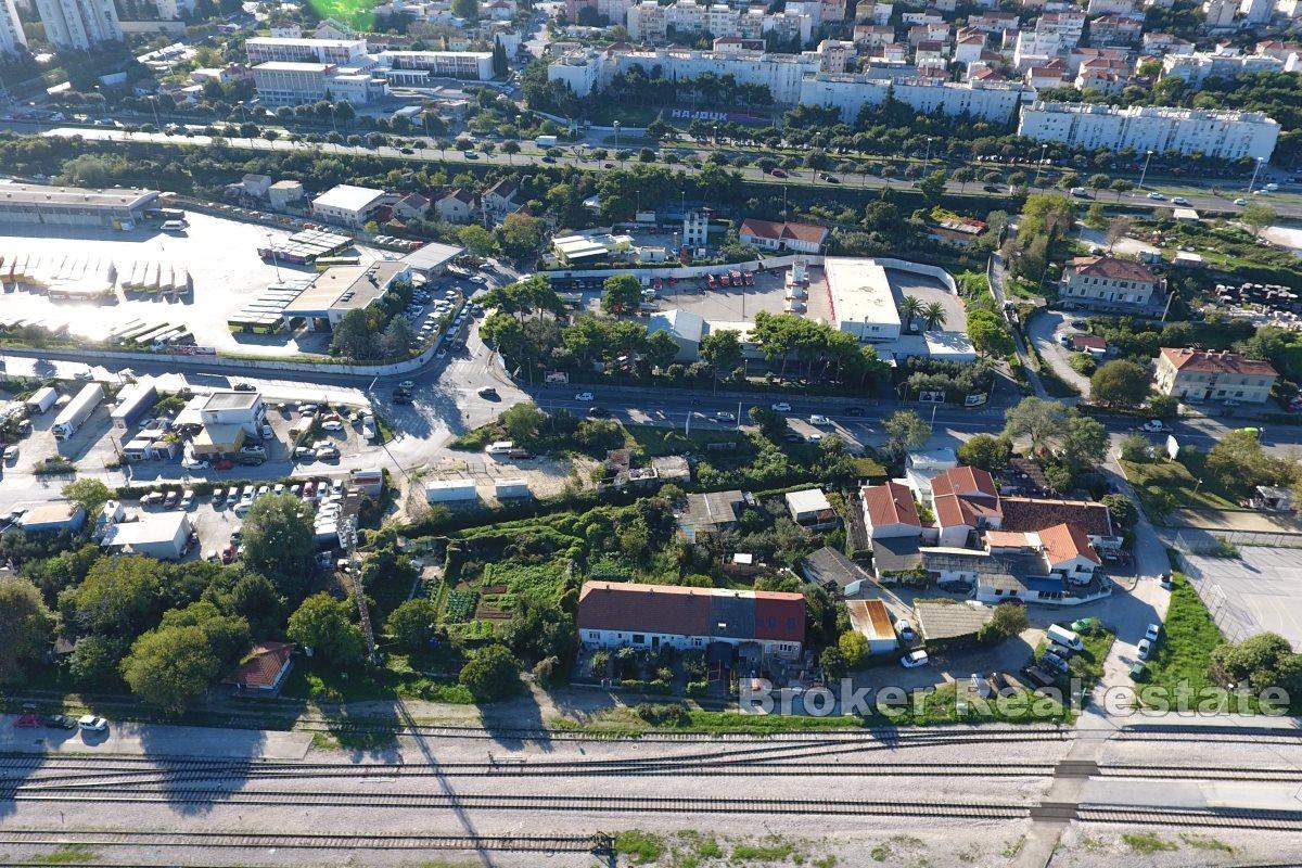 001-2016-539-Split-Building-land-for-s