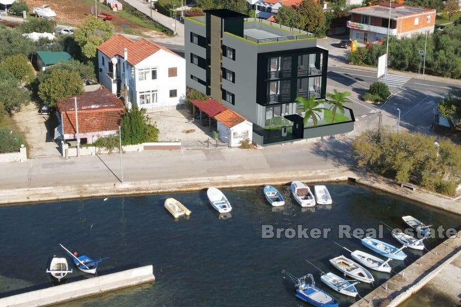 Nowoczesne apartamenty w pierwszym rzędzie do morz