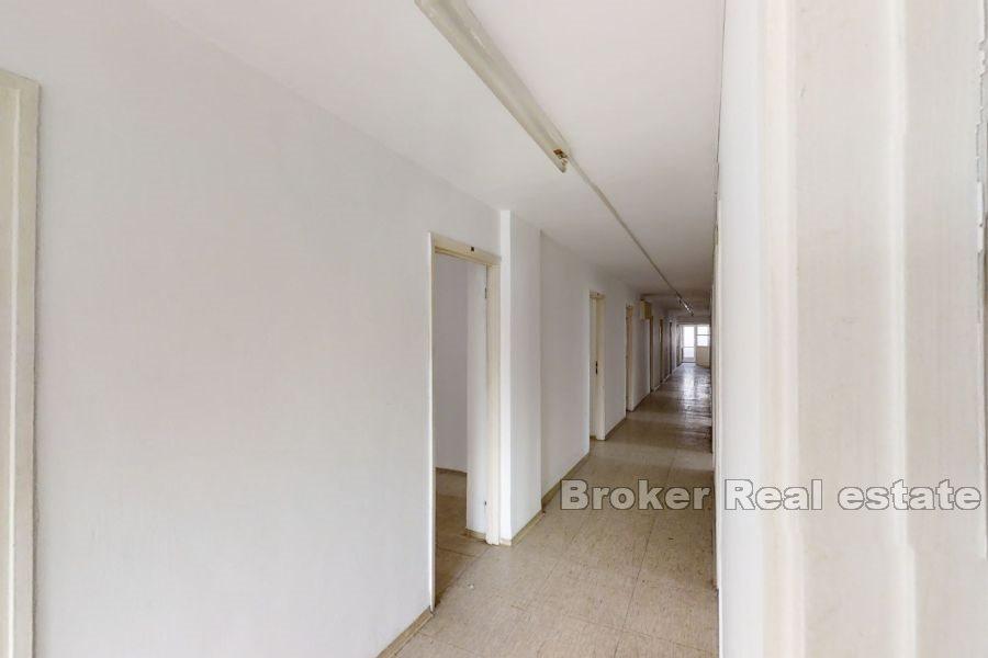 Kontorbygg med flott beliggenhet