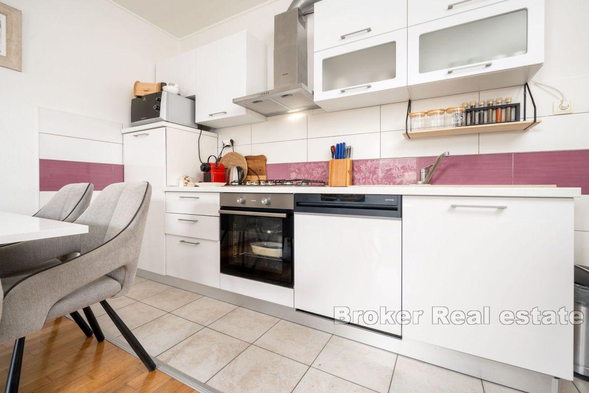 Renovated one-story house in a quiet location