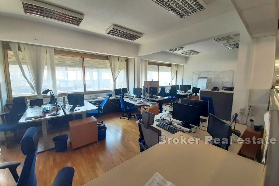 Smrdečac - Romslig kontorplass