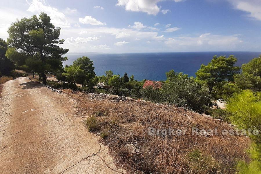 Building land with open view