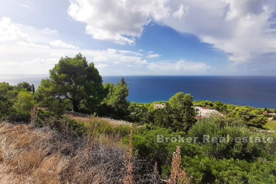 Building land with open view