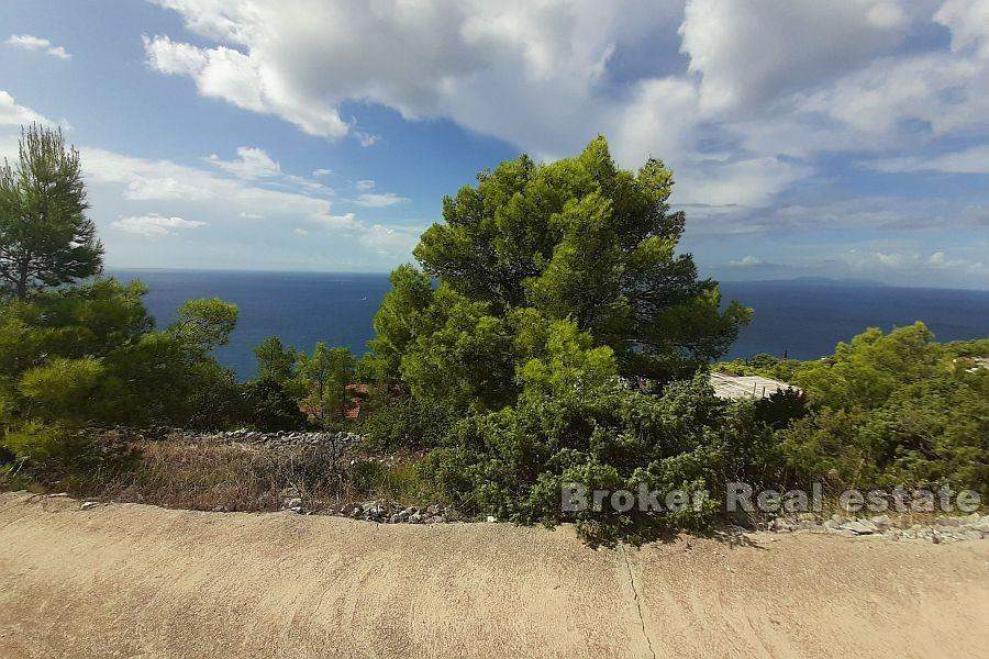 Building land with open view