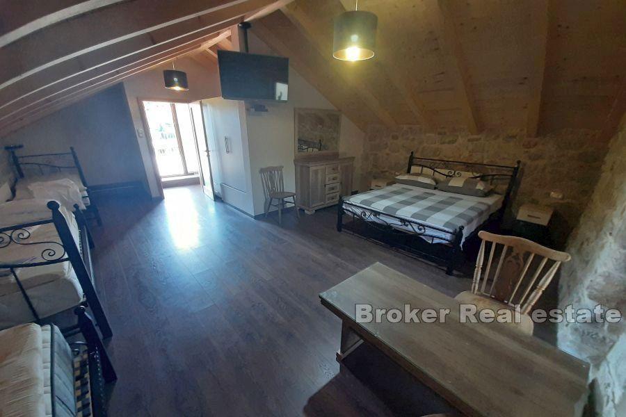 Renovierte Steinvilla mit Swimmingpool