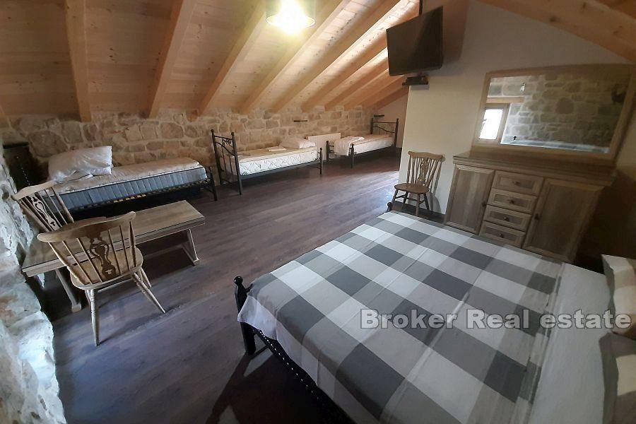 Renovierte Steinvilla mit Swimmingpool