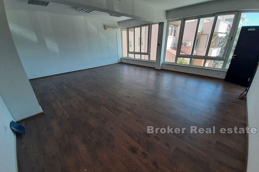 Pujanke - Spacious office space