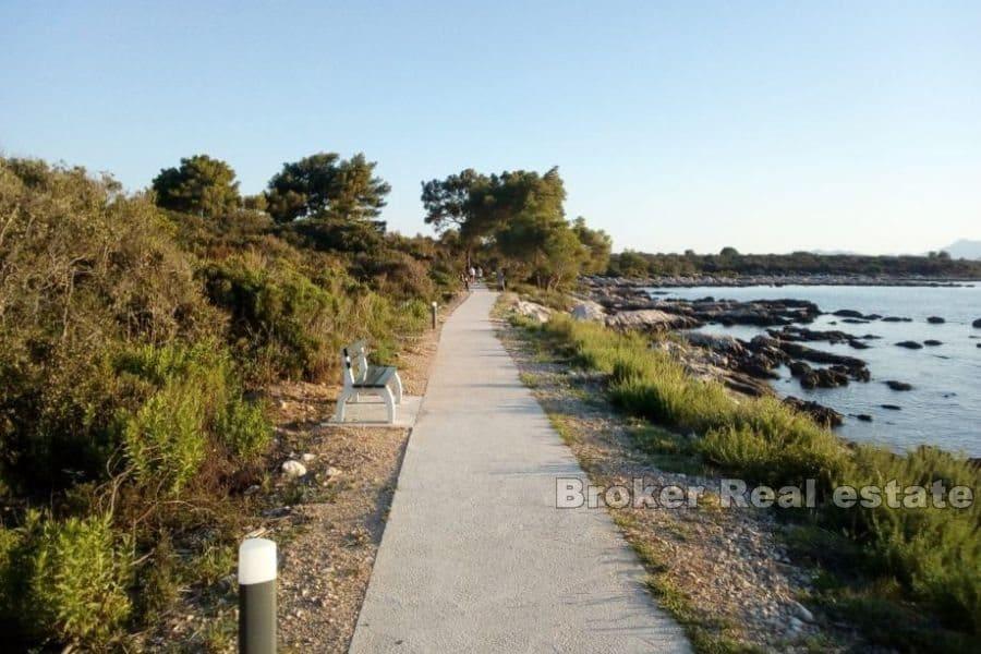 Landa i första raden vid havet