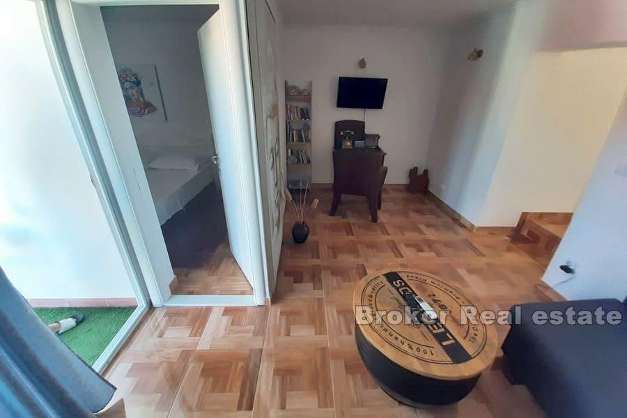 Двухкомнатная квартира с ремонтом