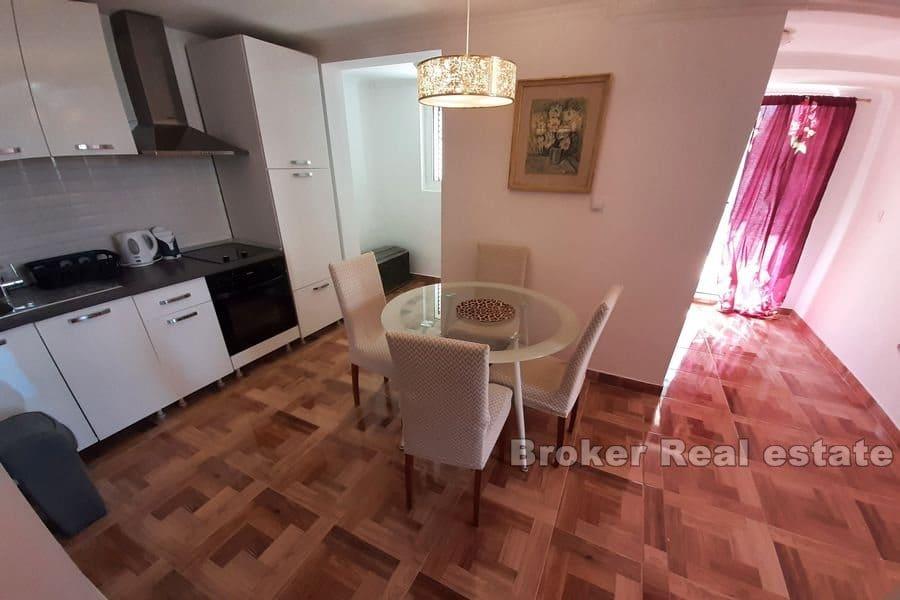 Двухкомнатная квартира с ремонтом