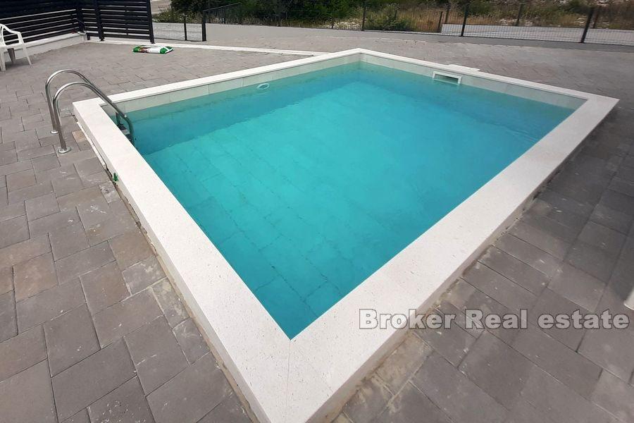 Newly built villa with swimming pool