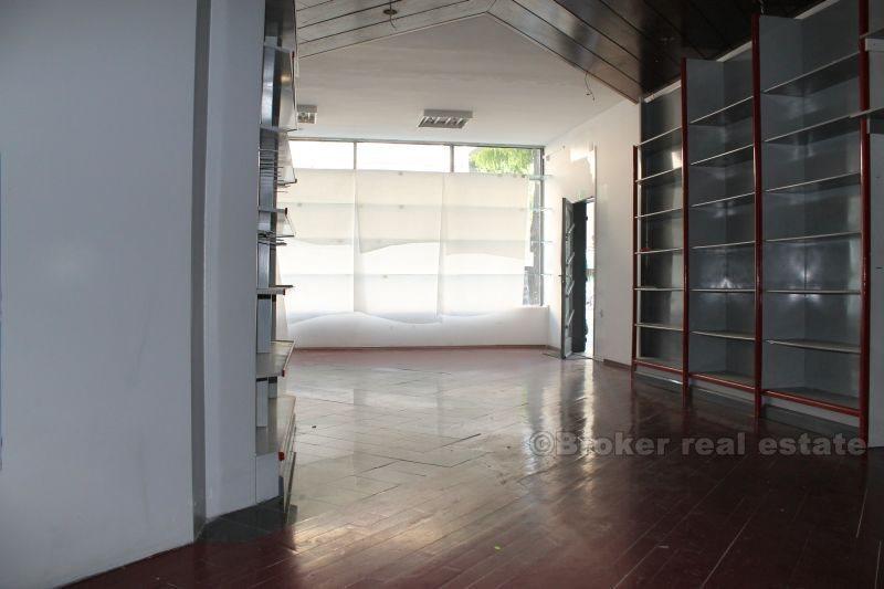 Commercial property, for rent