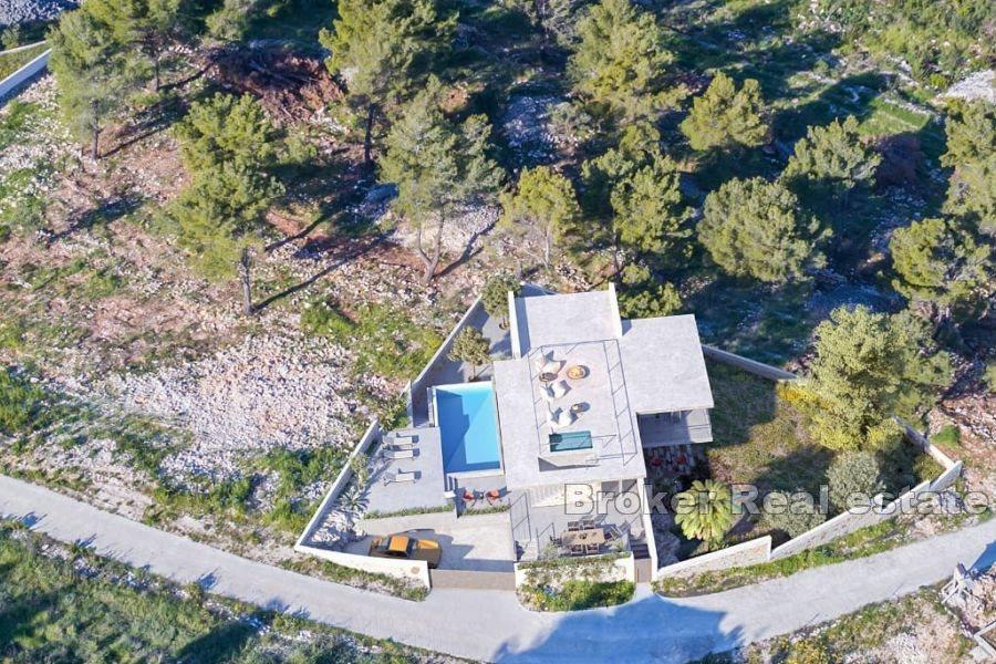 Elegantno građevno zemljište s projektom