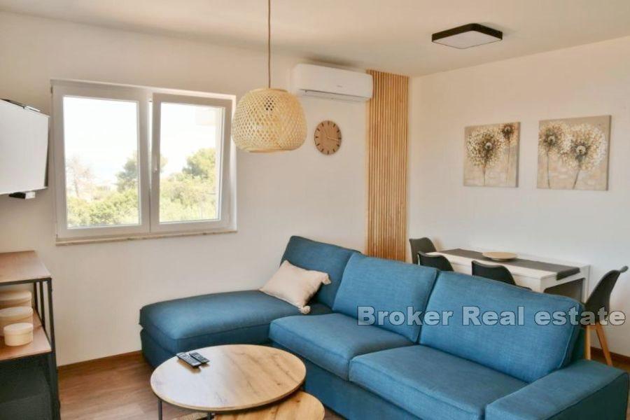 Two-bedroom apartment with open sea view